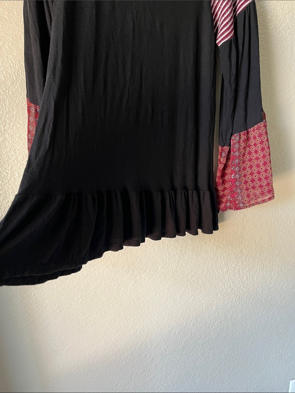 Lily Pad Black & Burgundy Mixed-Print Raglan Sleeve Top Sz S  Boho Flowy - Picture 4 of 6